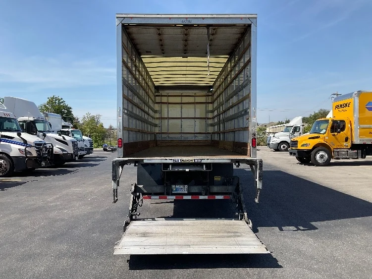 2022 International MV - image 9