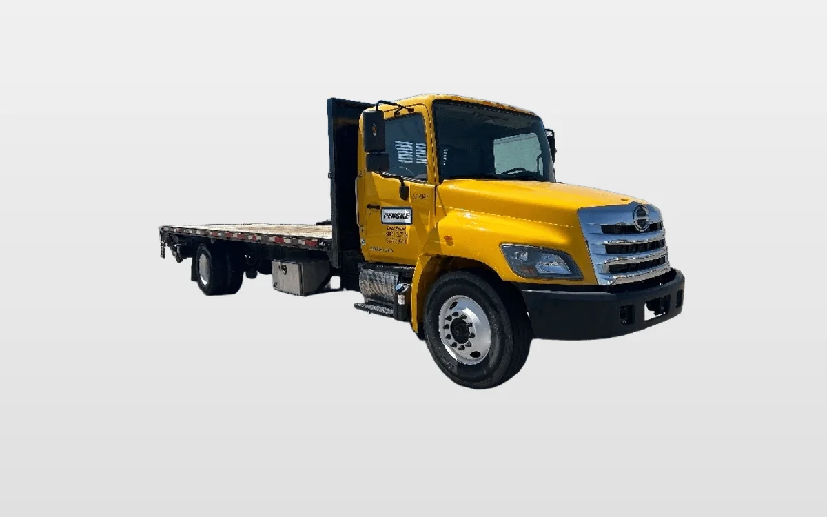 2020 Hino 338 - image 1