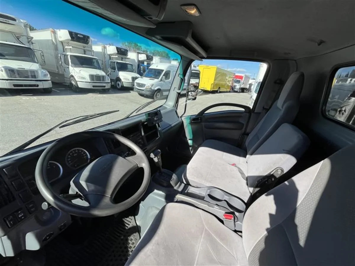 2017 Isuzu NPR - image 8