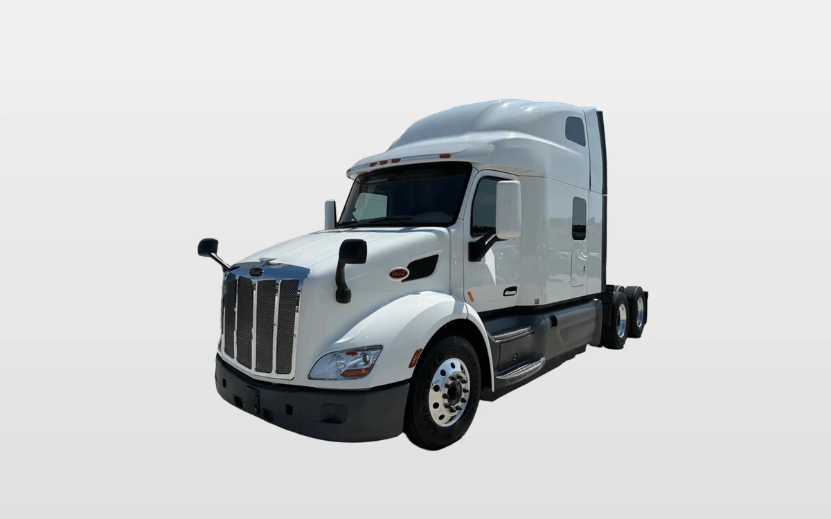 2021 PETERBILT 579 - image 1
