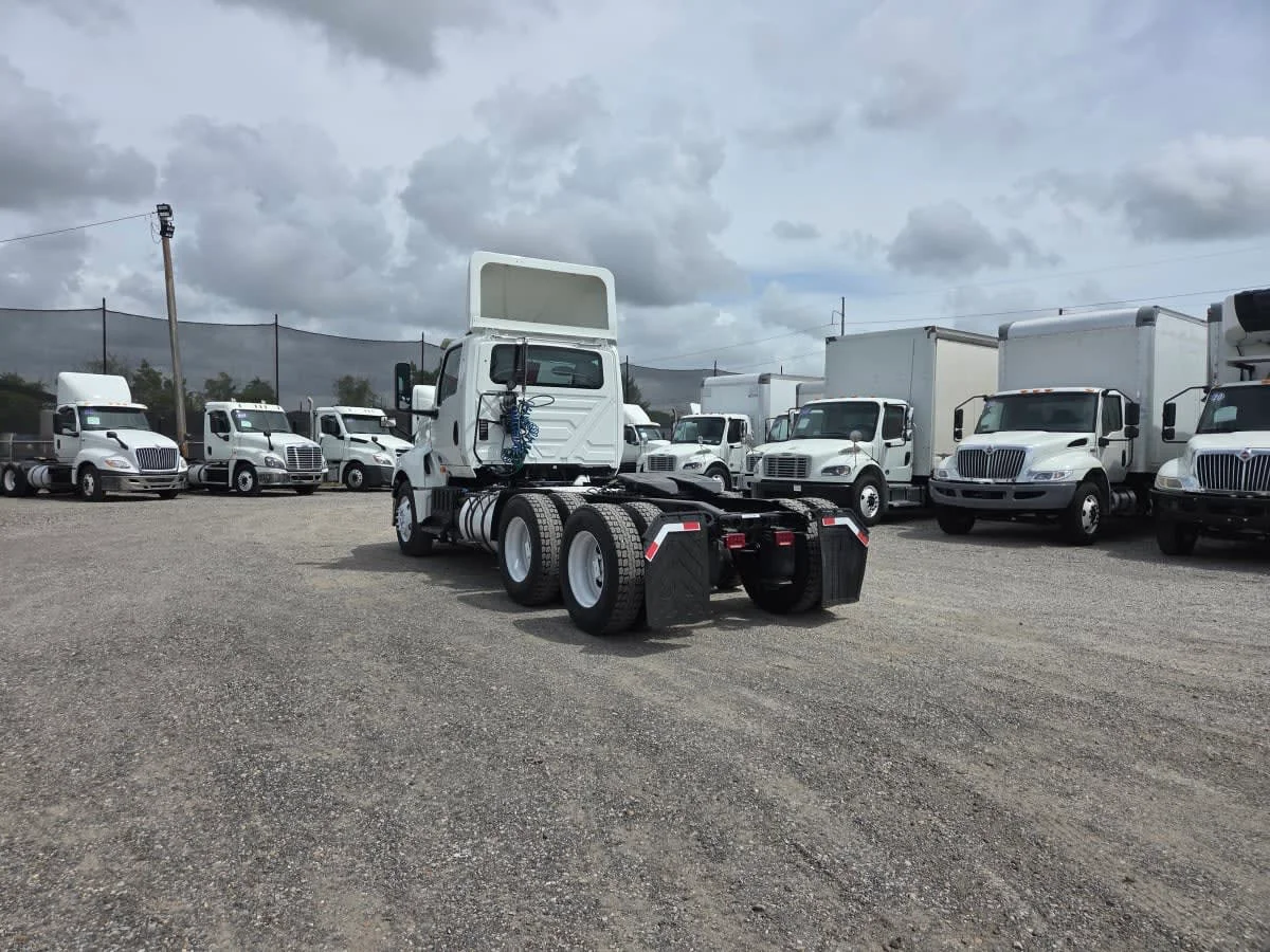 2019 International LT in St. Rose, LA — photo 6
