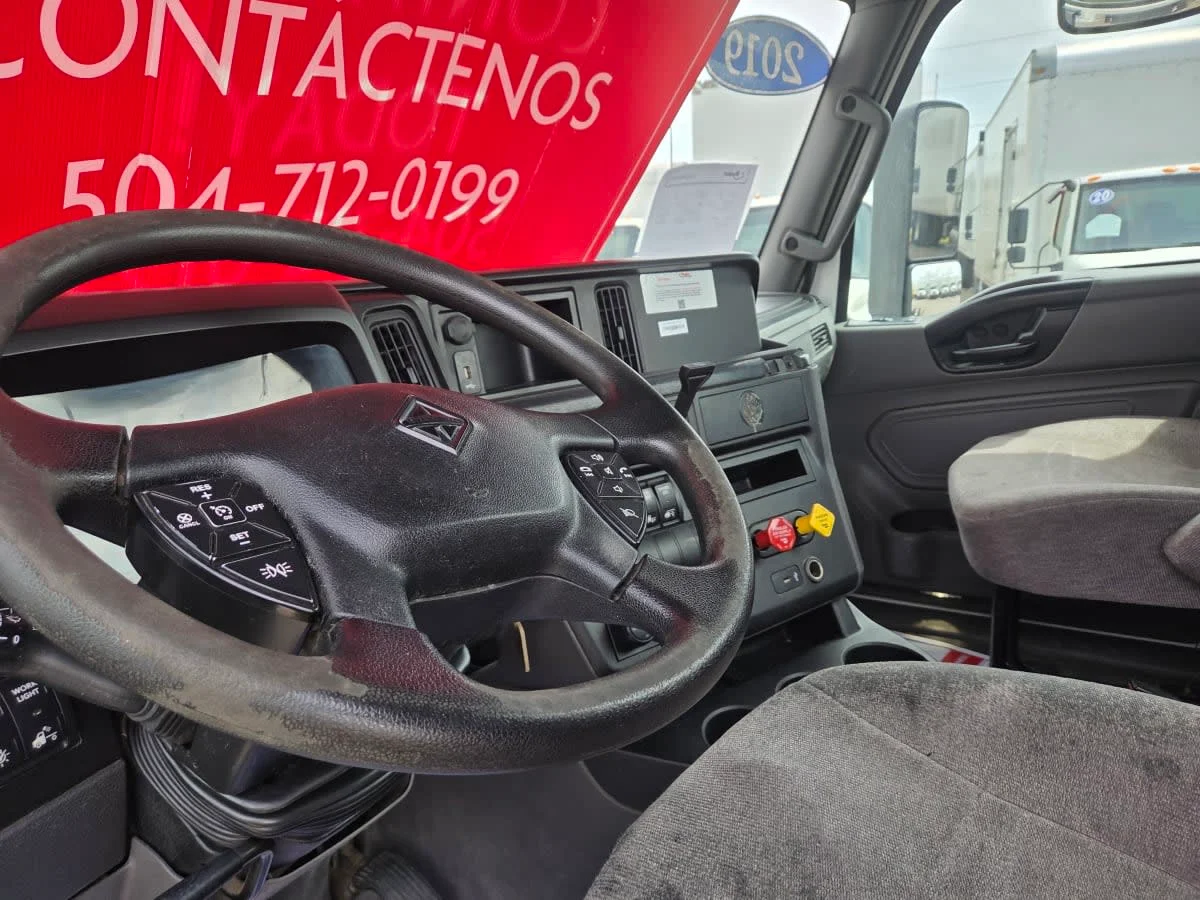 2019 International LT in St. Rose, LA — photo 7