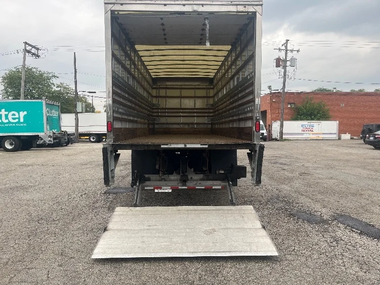 2019 International MV in Chicago (Melrose Park), IL — photo 9