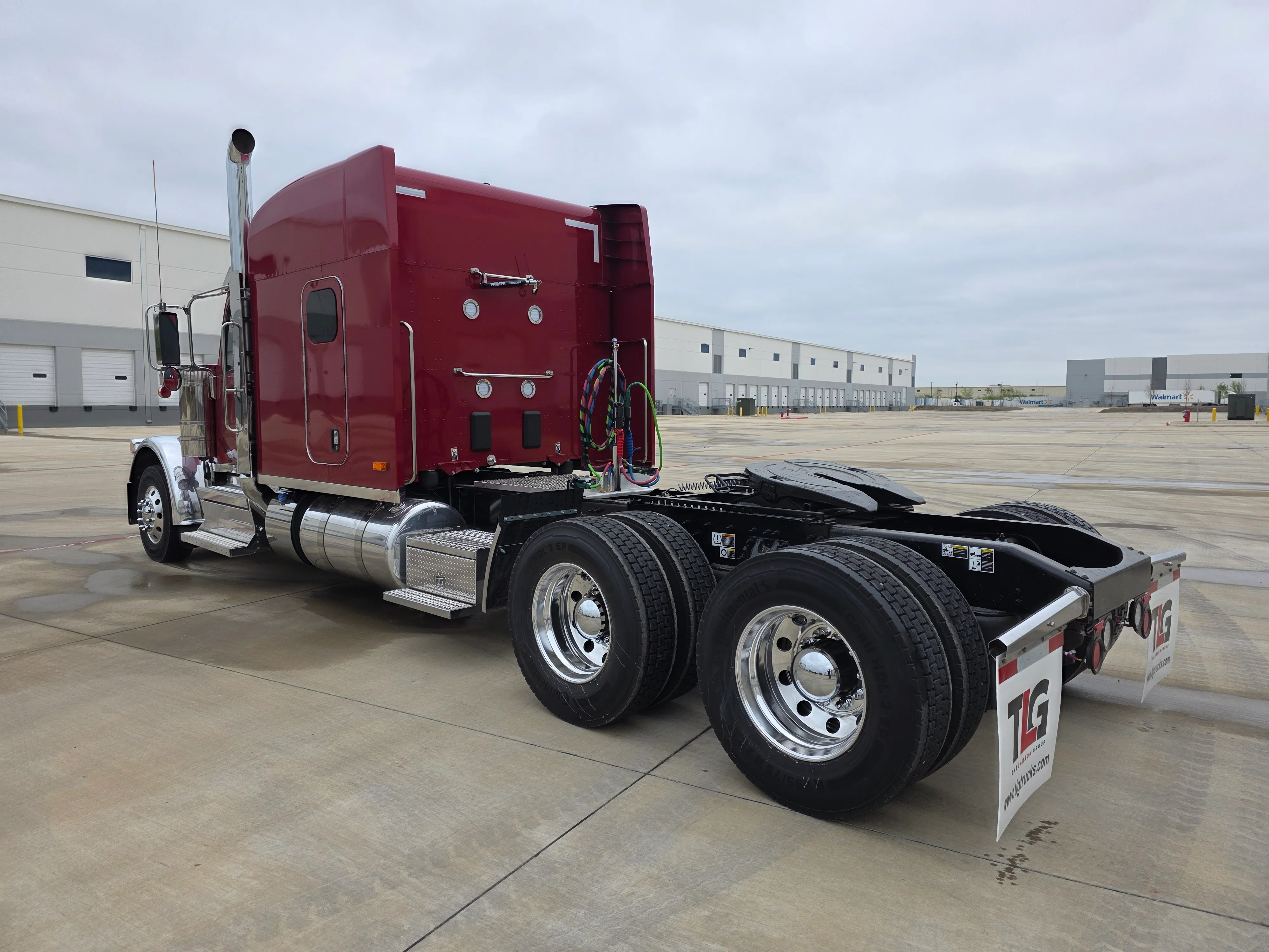 2027 Peterbilt 589 in Fort Smith, AR — photo 3