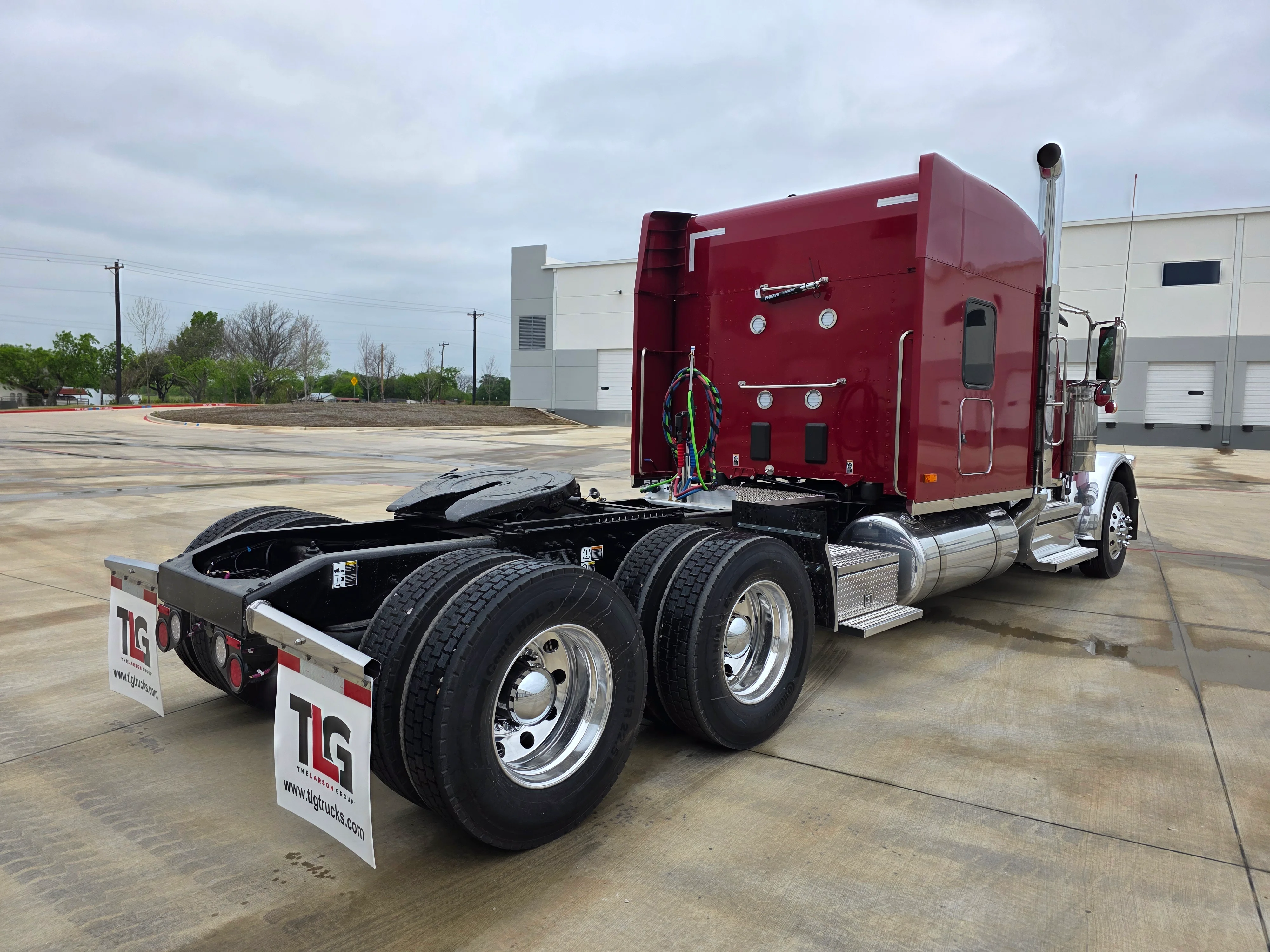 2027 Peterbilt 589 in Fort Smith, AR — photo 5