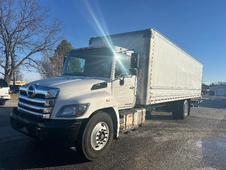 2021 Hino L6 - image 3