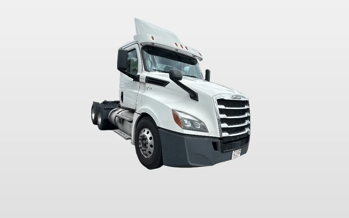 2019 Freightliner - image 1