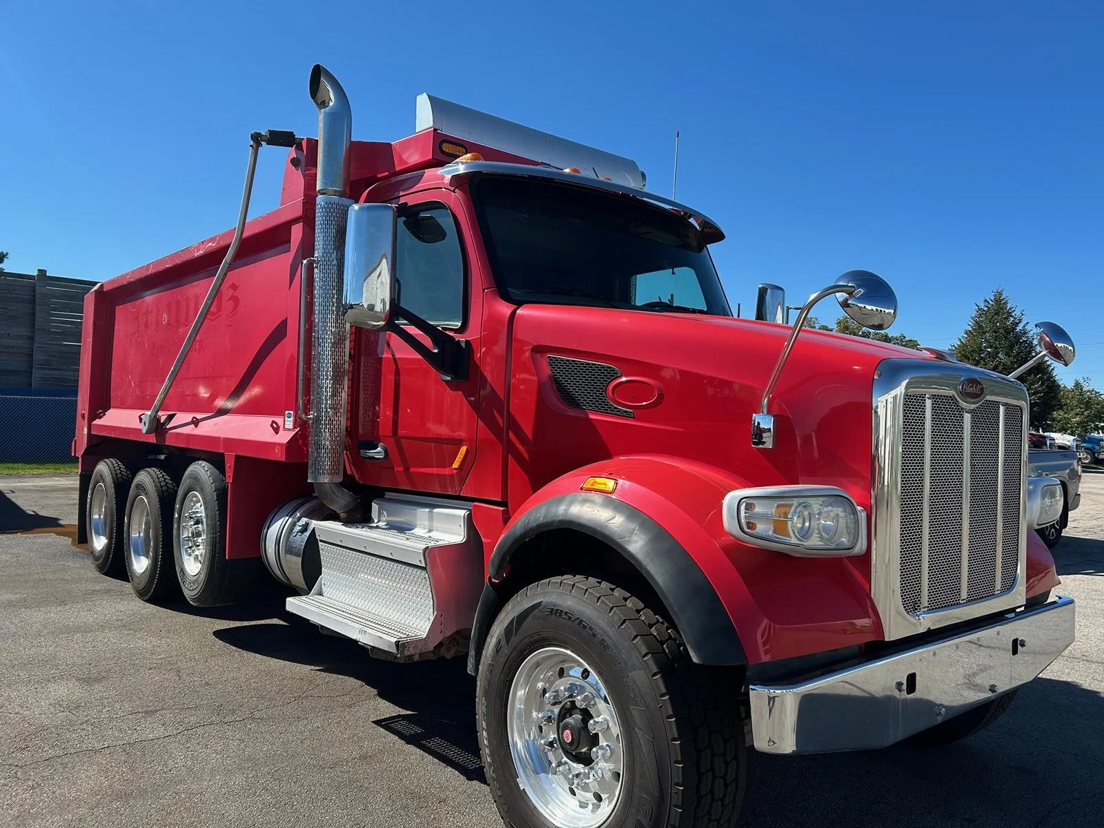 2020 Peterbilt 567 in Manchester, NH — photo 2