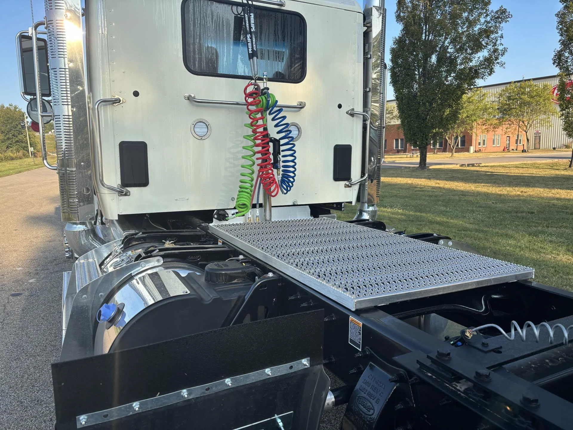 2026 Peterbilt 589 - image 16