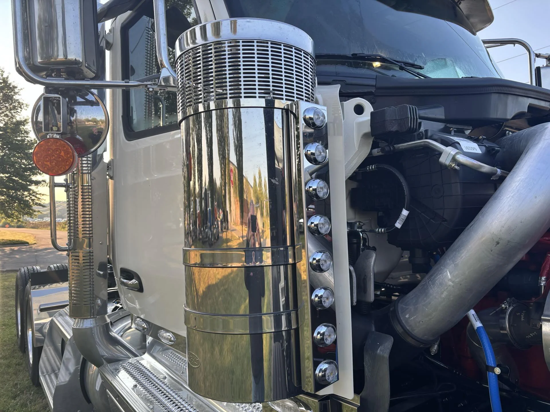 2026 Peterbilt 589 - image 20