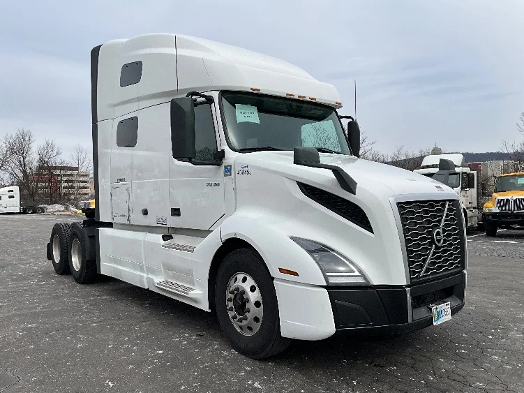 2022 Volvo VNL 760 in Reading, PA