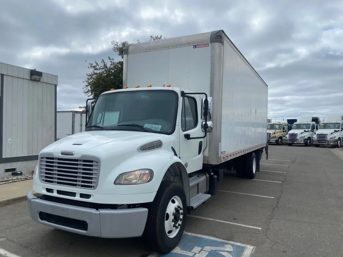 2022 Freightliner M2 106