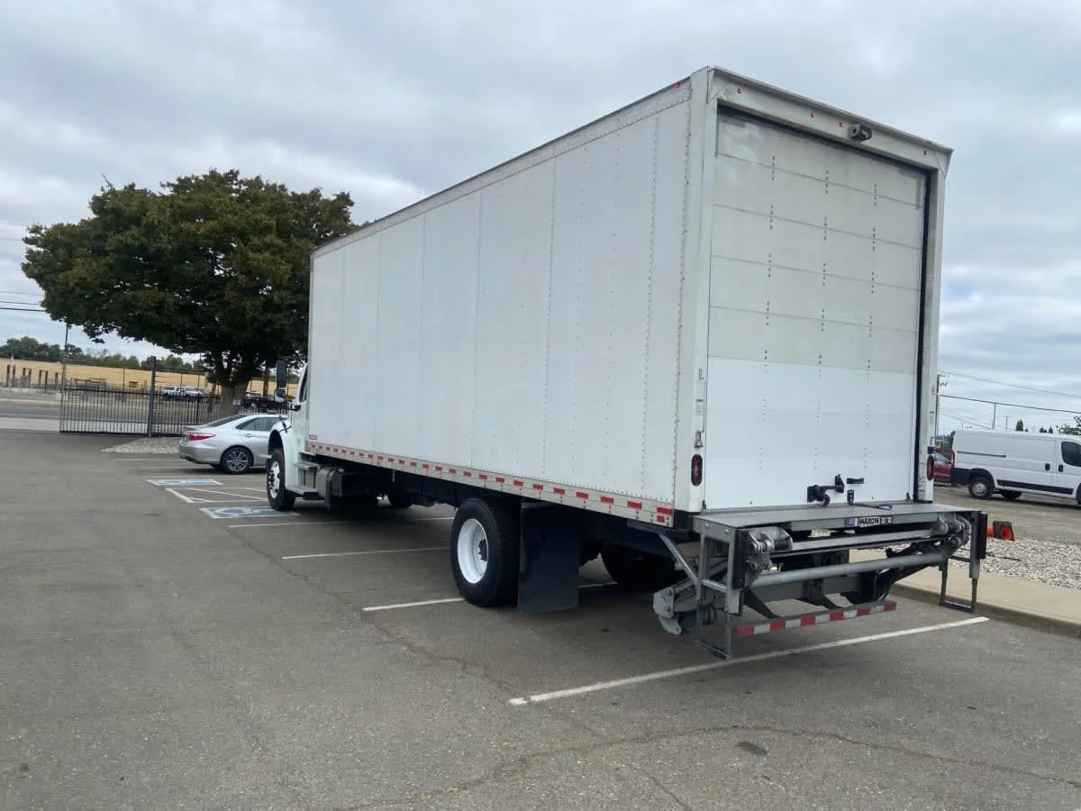 2022 Freightliner M2 106 in West Sacramento, CA — photo 6