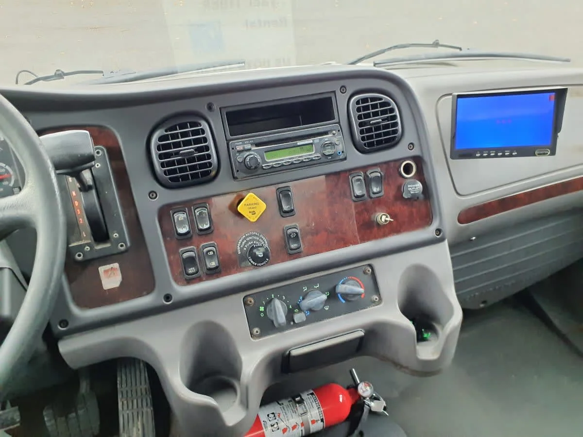 2014 Freightliner M2 106 in Springfield, MA — photo 7