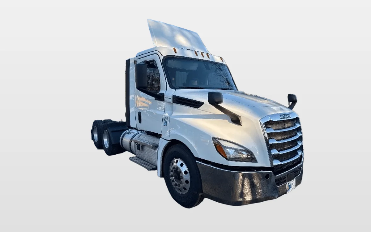 2019 Freightliner - image 1