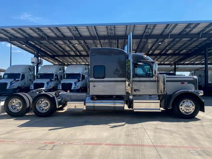 2026 Peterbilt 589 - image 8