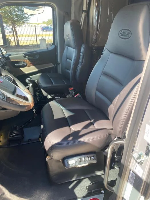 2026 Peterbilt 589 - image 15