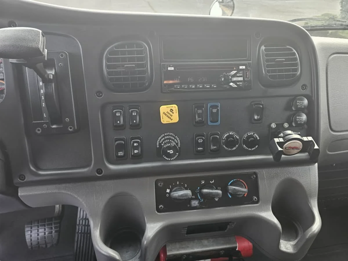 2018 Freightliner M2 106 in North Little Rock, AR — photo 14