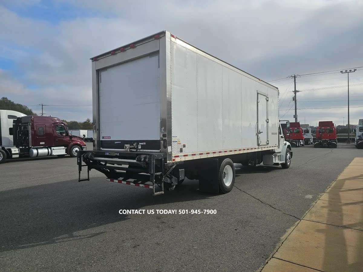 2018 Freightliner M2 106 in North Little Rock, AR — photo 4