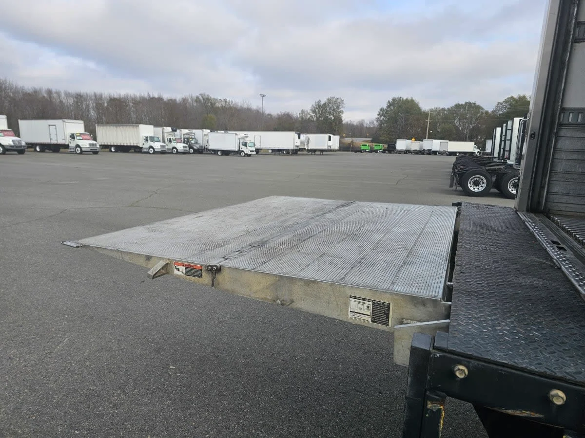 2018 Freightliner M2 106 in North Little Rock, AR — photo 15