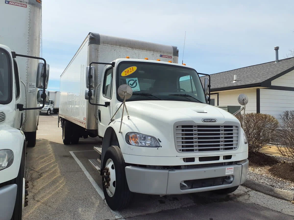 2021 Freightliner M2 106 - image 3