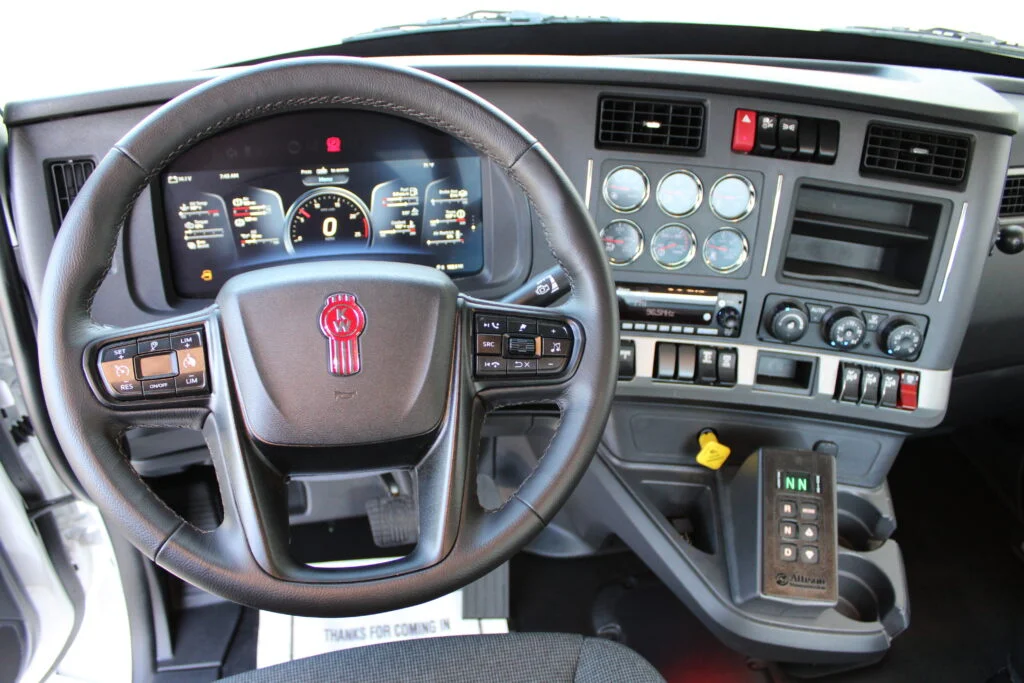 2026 Kenworth in Birmingham, AL — photo 8