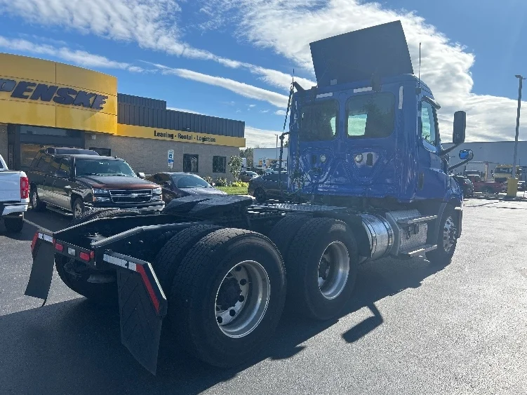 2019 Freightliner Cascadia in Swedesboro, NJ — photo 7