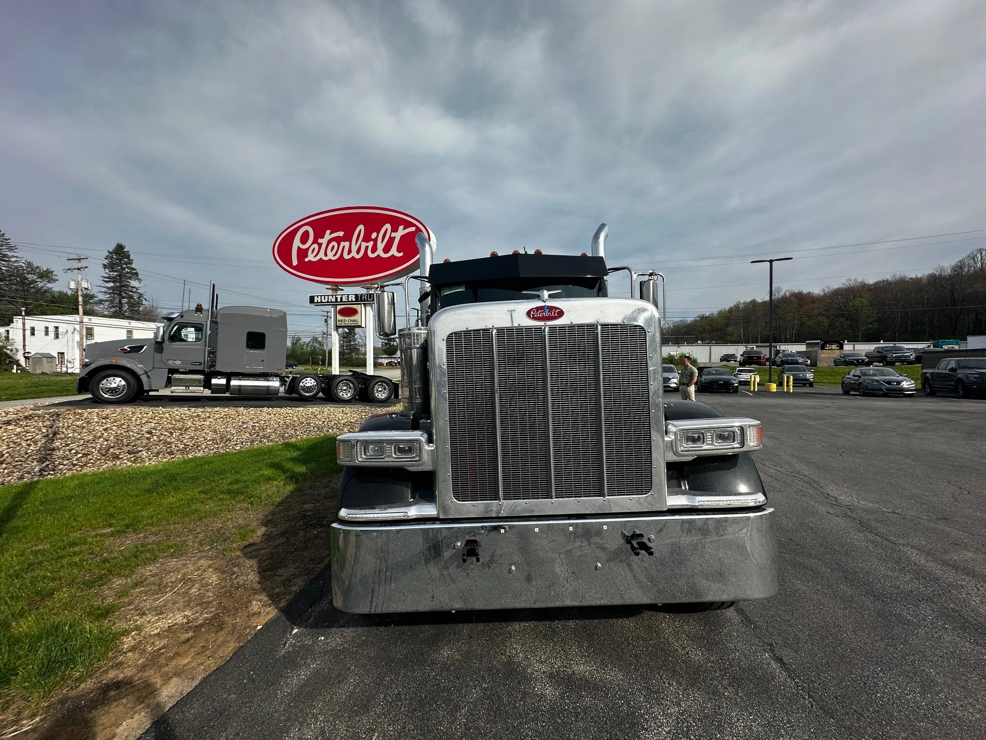 2027 Peterbilt 589 - image 10