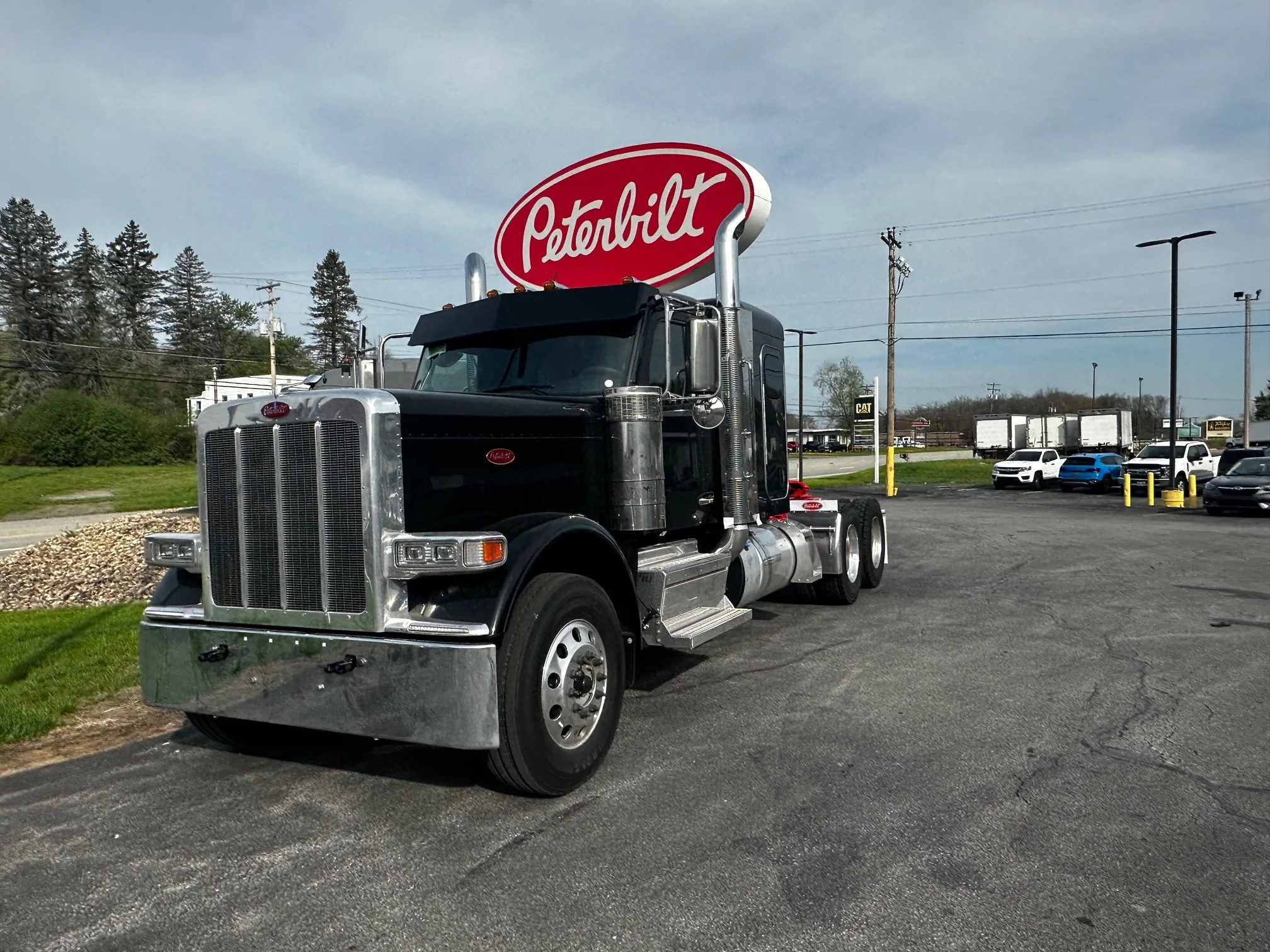 2027 Peterbilt 589 in BUTLER, PA