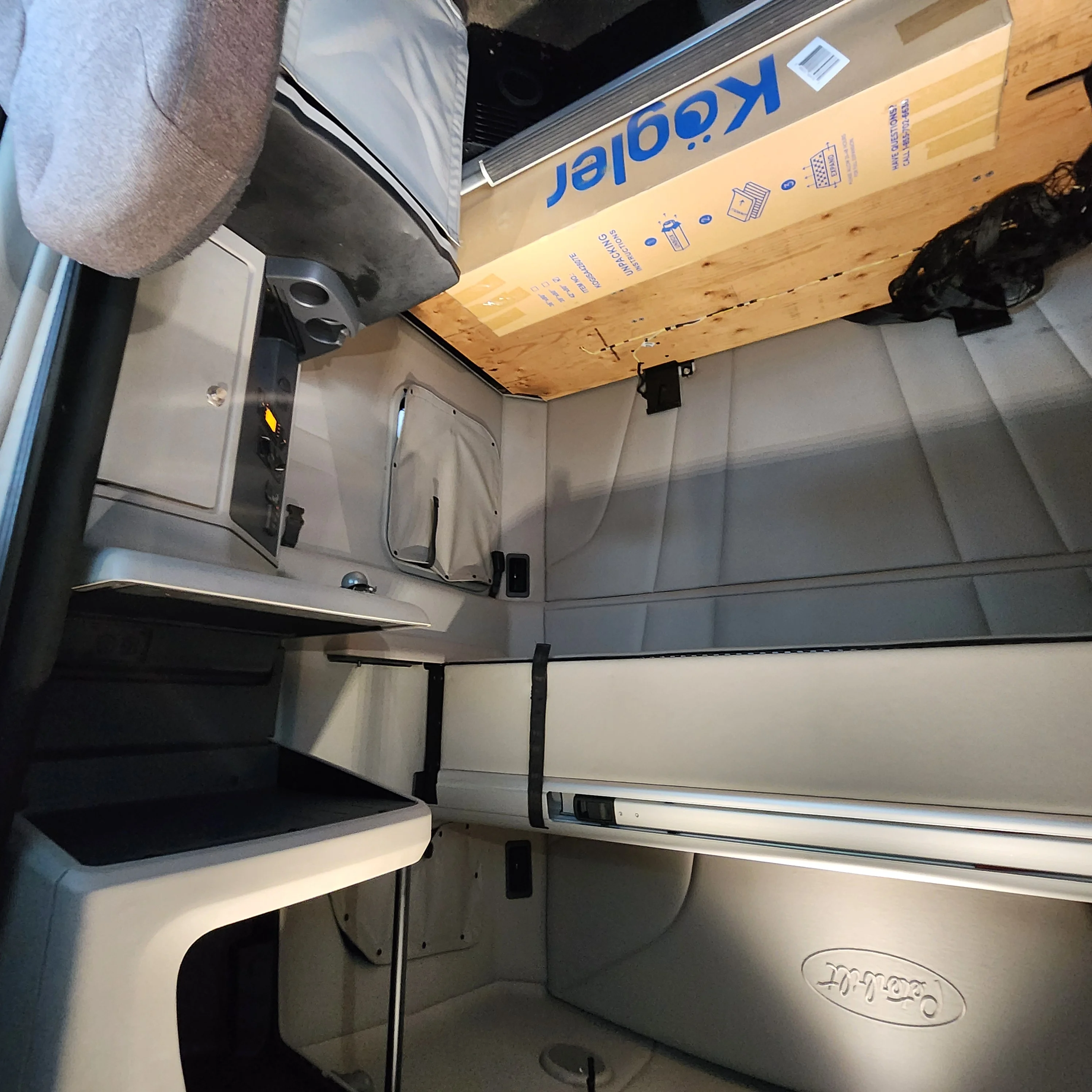 2023 Peterbilt 579 - image 10