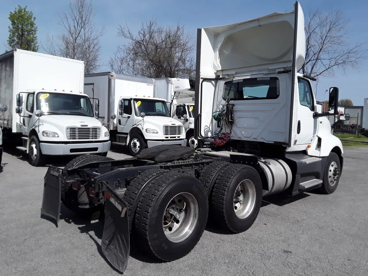 2020 International LT in La Vergne, TN — photo 4