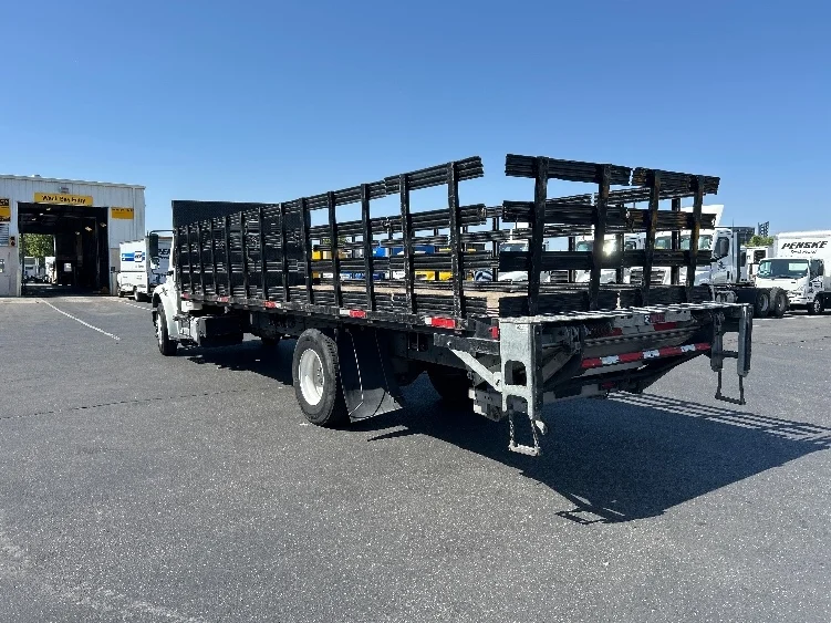2019 Freightliner M2 106 in Ceres, CA — photo 6
