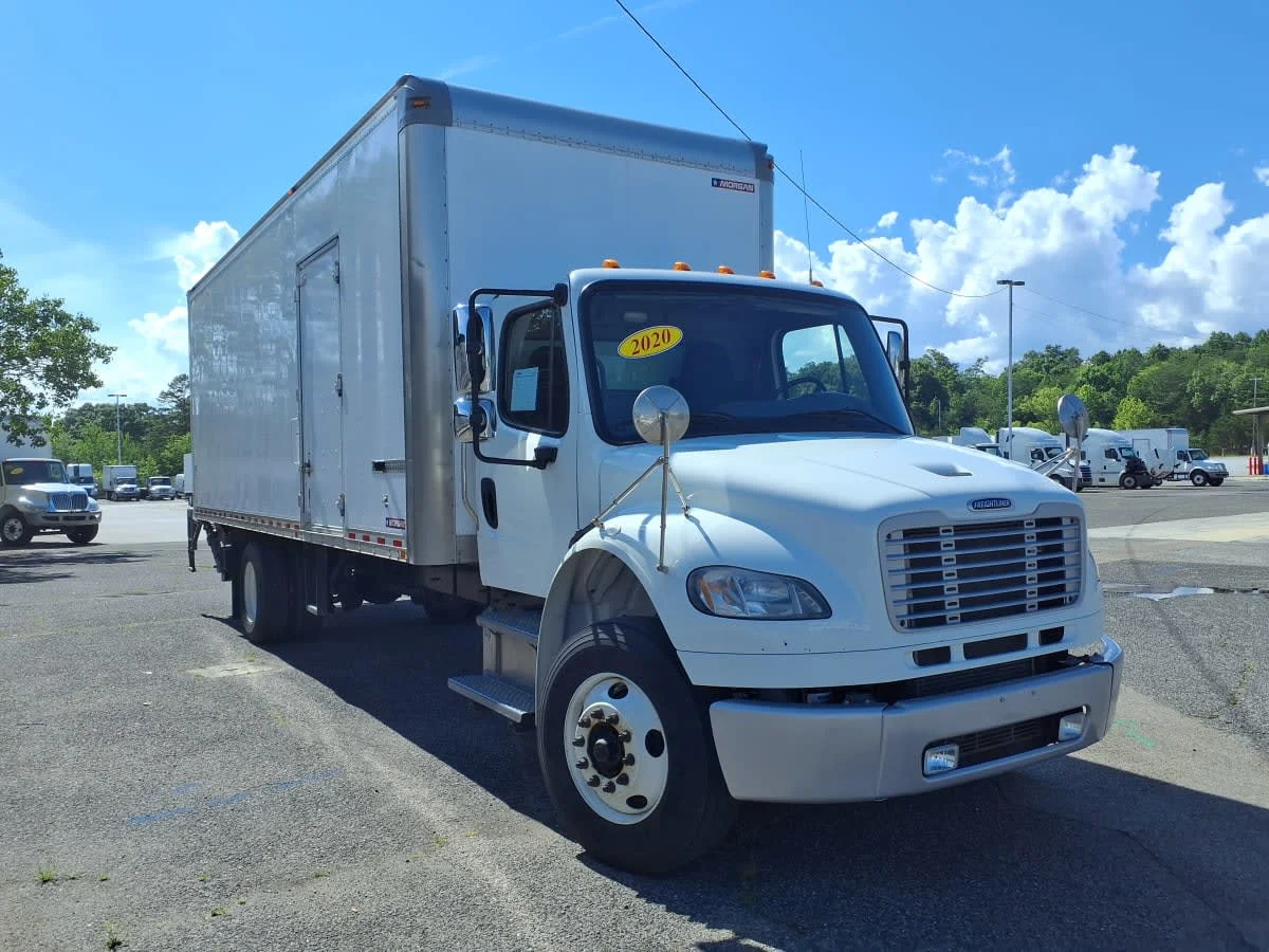 2020 Freightliner M2 106 in Knoxville, TN — photo 3