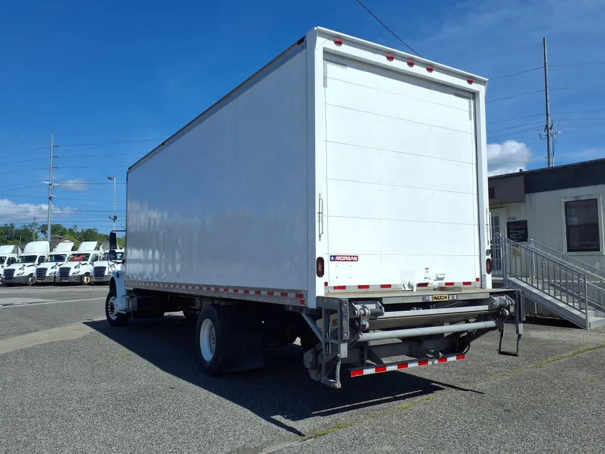 2020 Freightliner M2 106 in Knoxville, TN — photo 6