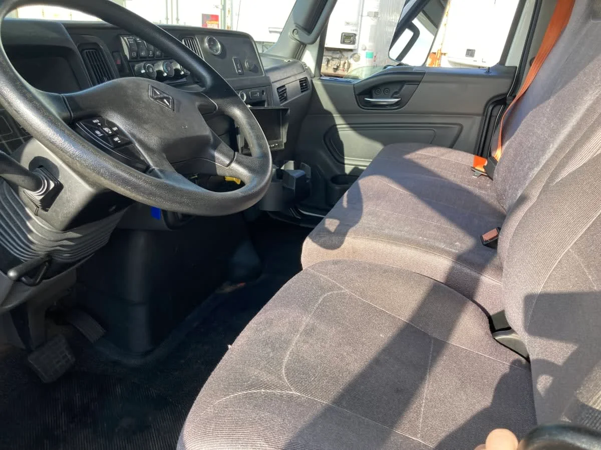 2021 International MV - image 11