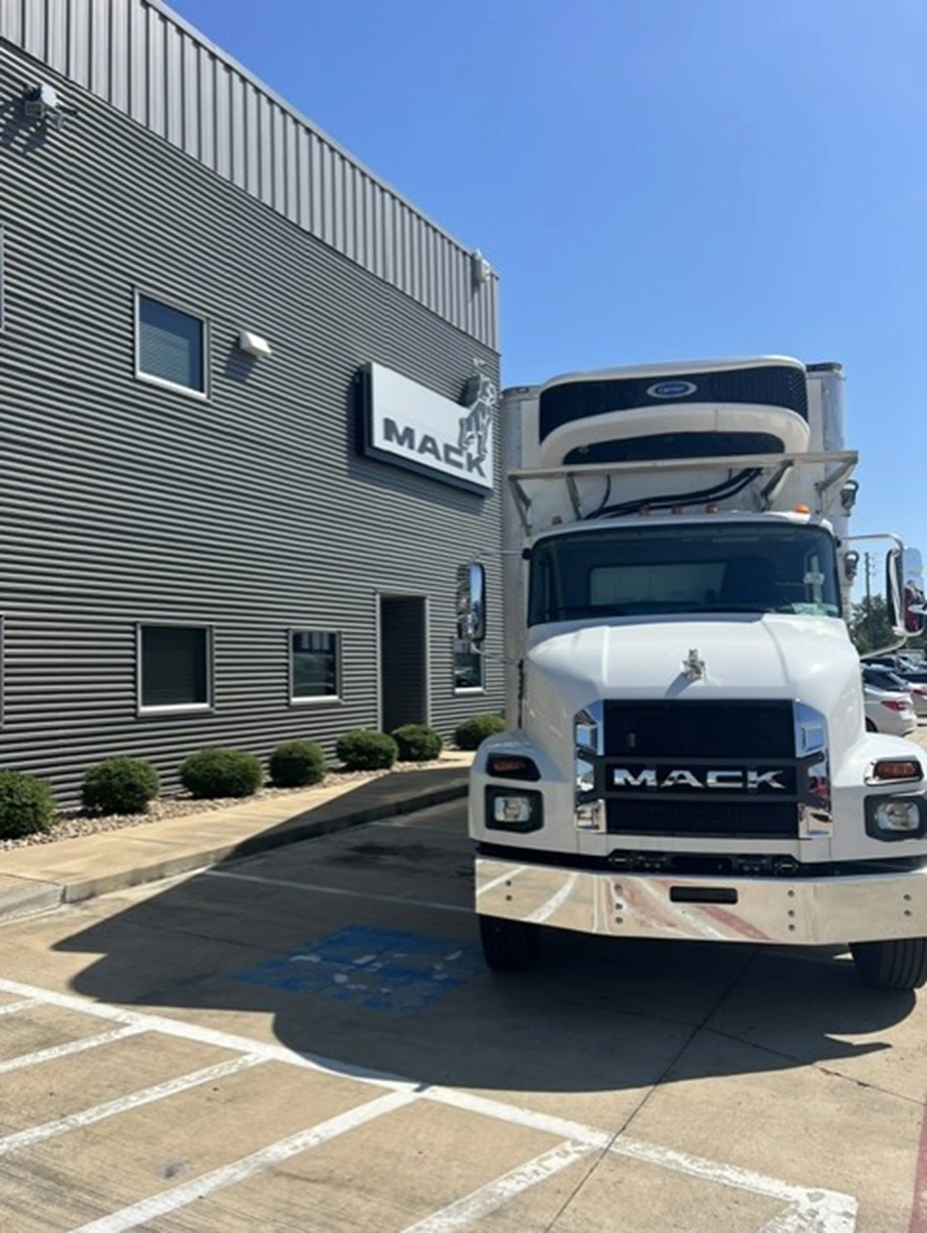 2025 Mack MD in Houston, TX — photo 4