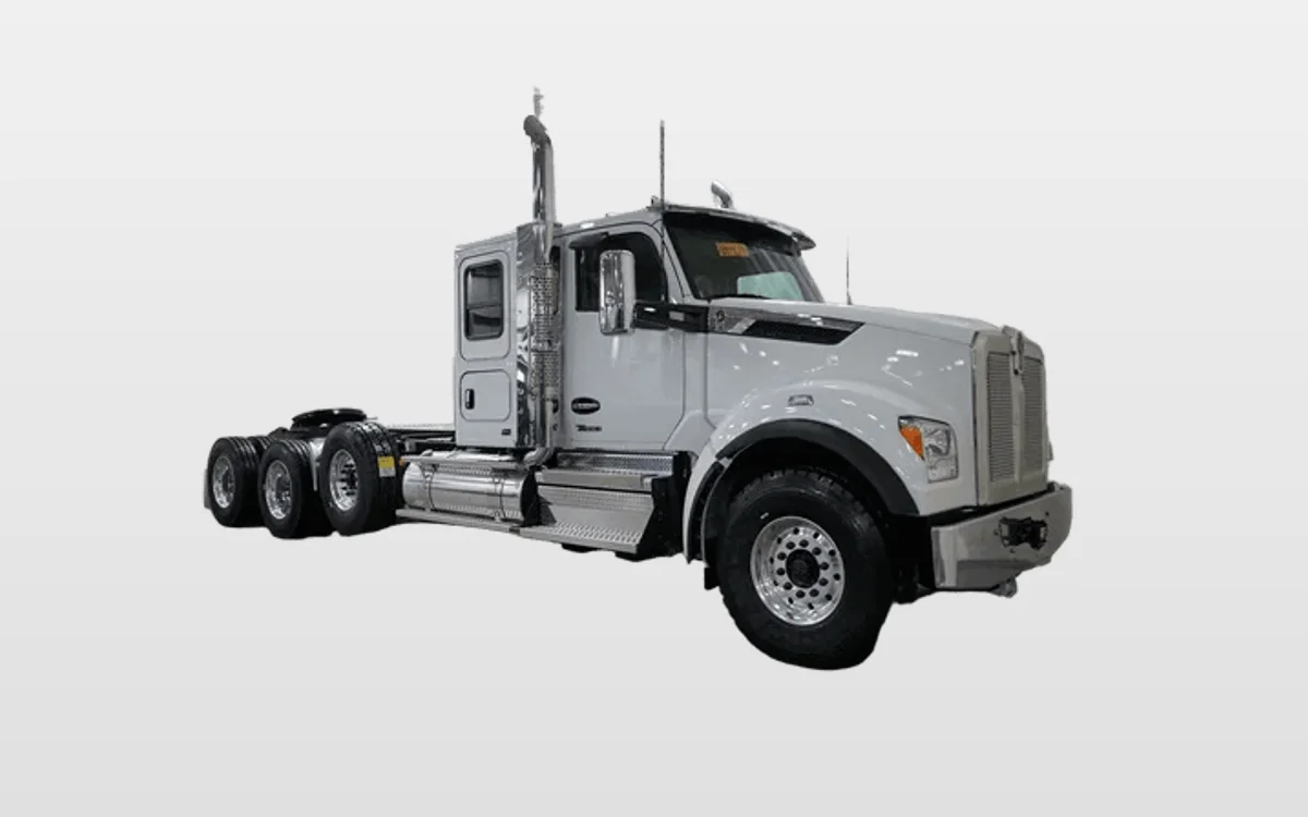 2027 Kenworth T880 - image 1