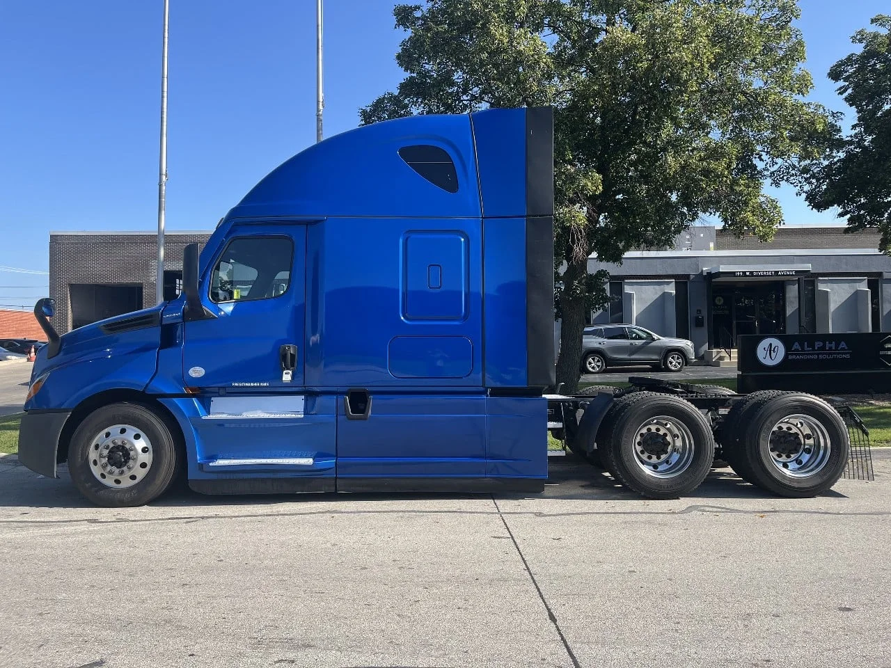 2022 Freightliner Cascadia in York Street Elmhurst, IL — photo 5