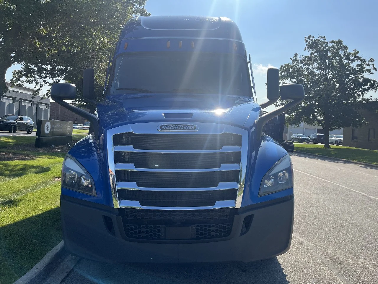 2022 Freightliner Cascadia in York Street Elmhurst, IL — photo 13