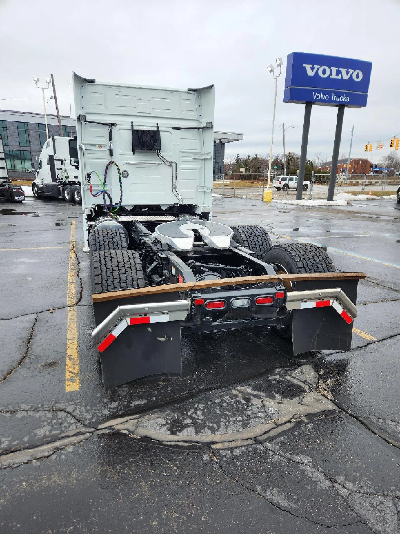 2025 Volvo in Romulus, MI — photo 6