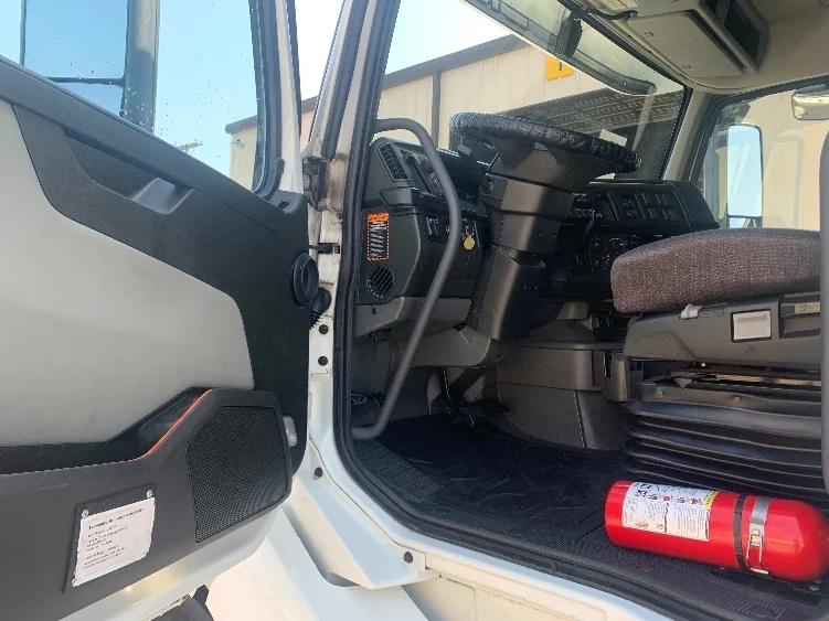 2024 Volvo in Nashville, TN — photo 9