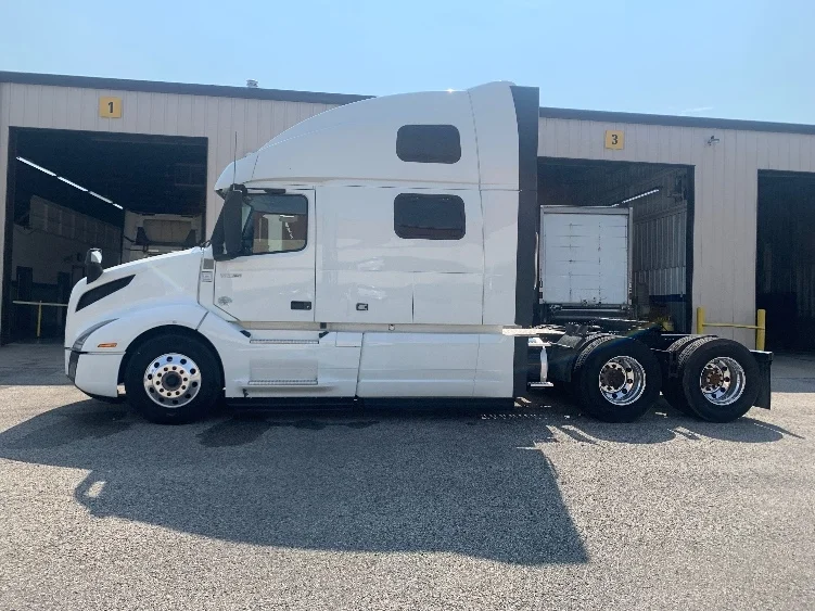 2024 Volvo in Nashville, TN — photo 4