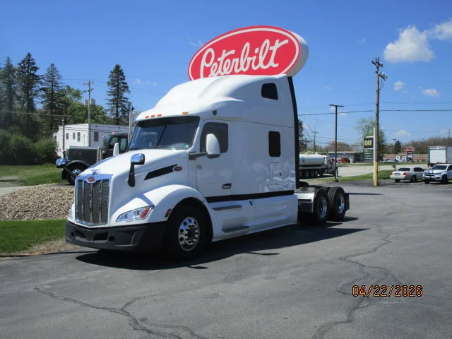 2023 Peterbilt 579