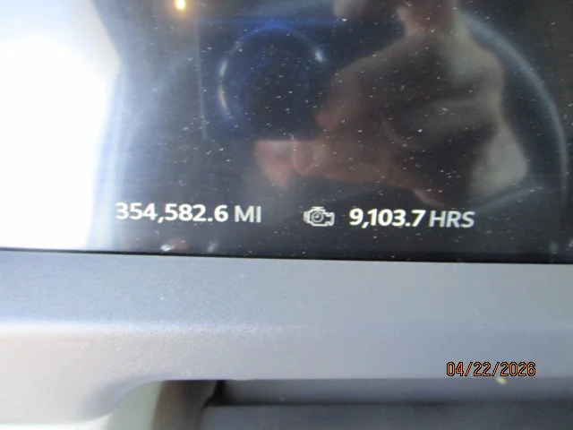 2023 Peterbilt 579 in Butler, PA — photo 12