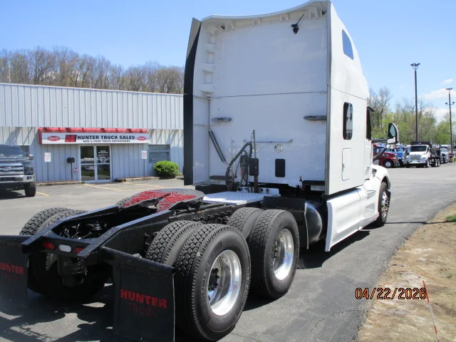 2023 Peterbilt 579 in Butler, PA — photo 5