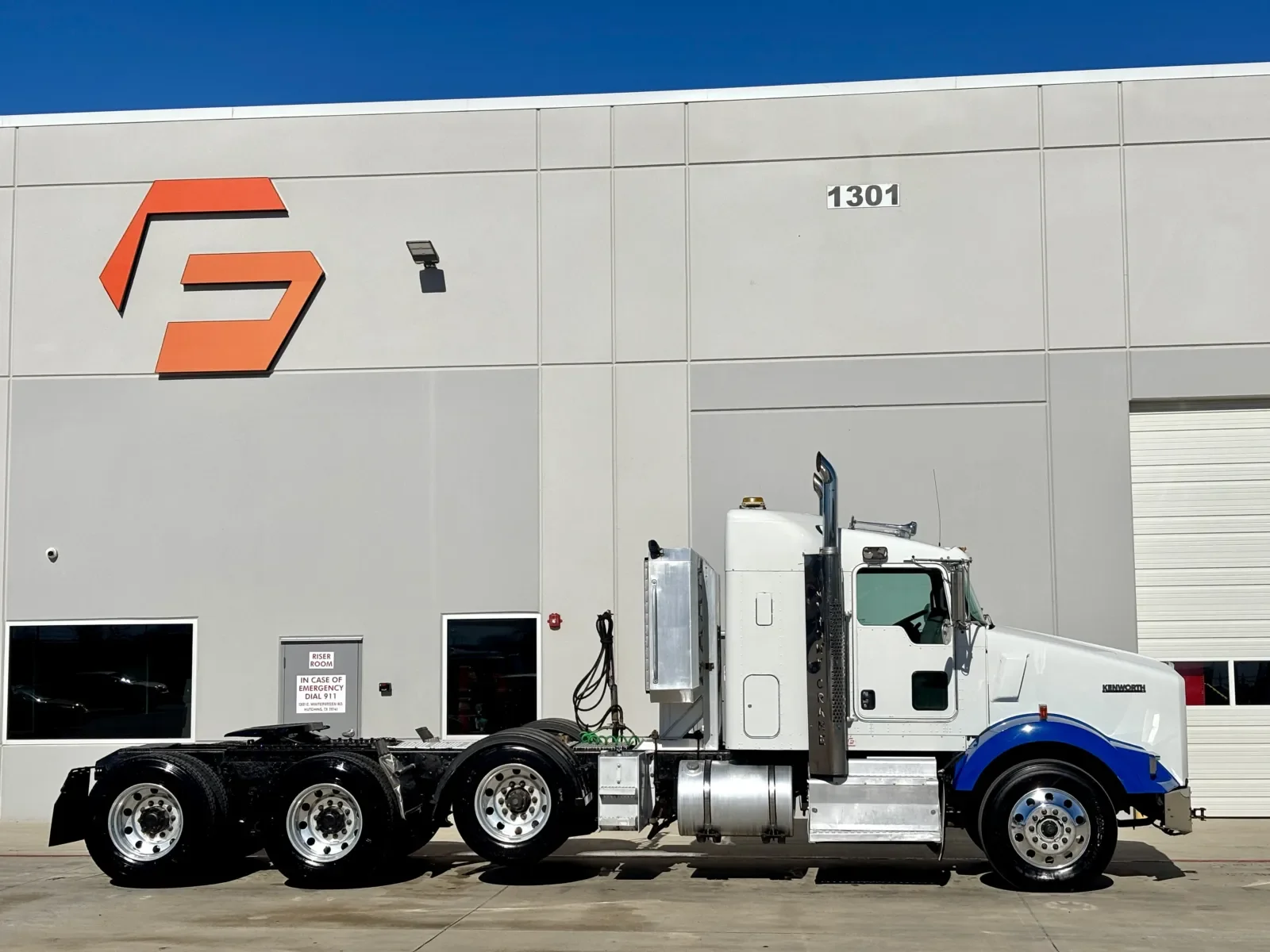 2013 Kenworth T800 in Hutchins, TX — photo 3
