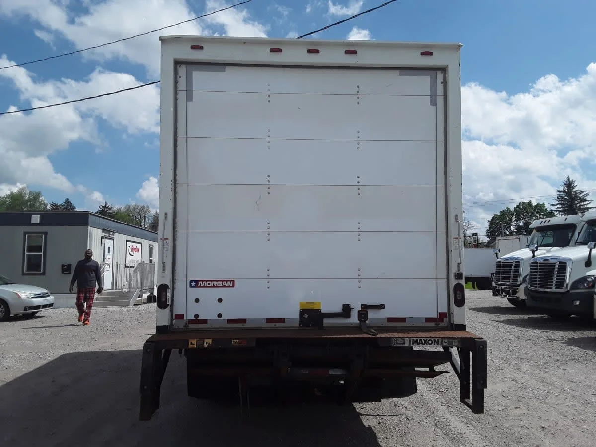 2019 Isuzu NPR - image 8