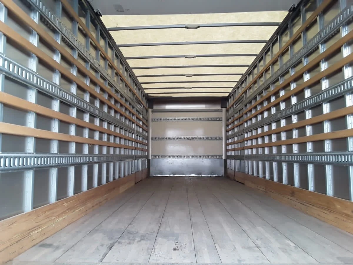 2019 Freightliner M2 106 - image 8