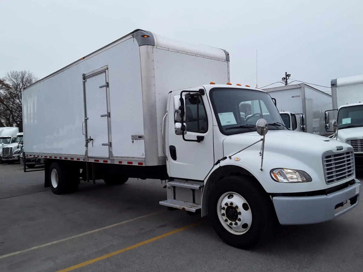 2019 Freightliner M2 106 - image 3