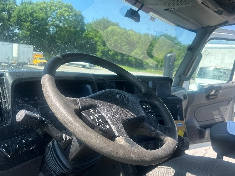 2018 International LT in Kansas City, MO — photo 10